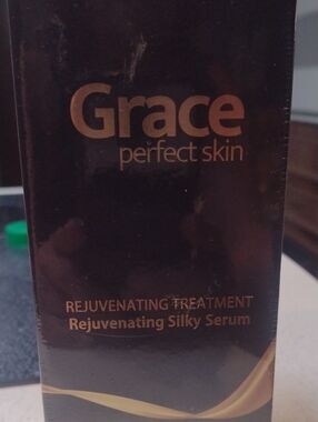 Grace Rejuvenating Silky Serum - Black and Gold Packaging